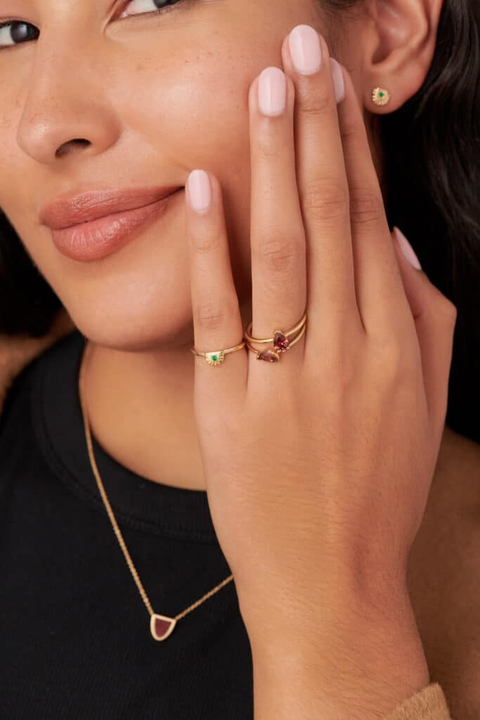 Ray Fringe Emerald Ring with Lash Zircon Pear Ring and Nikko Zircon Pear Ring on figure