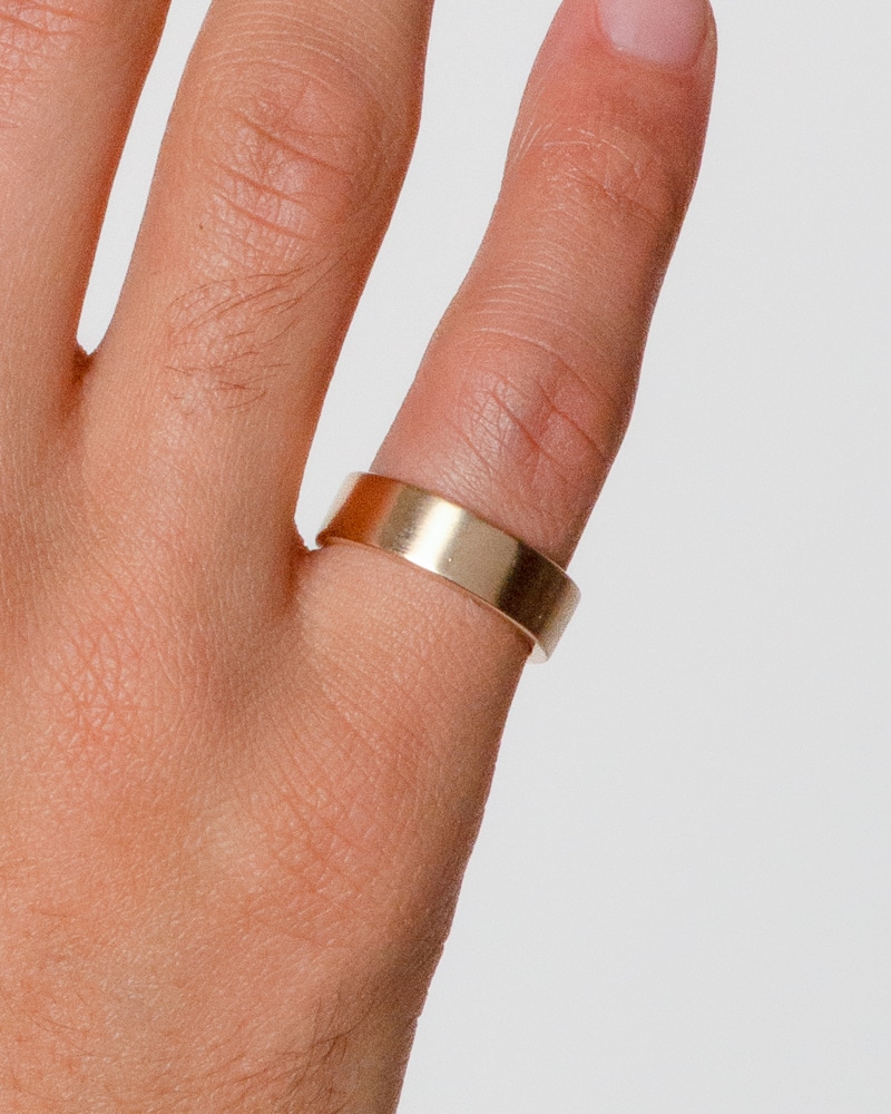 Milla Square Comfort Wide Band 6mm_WEB2