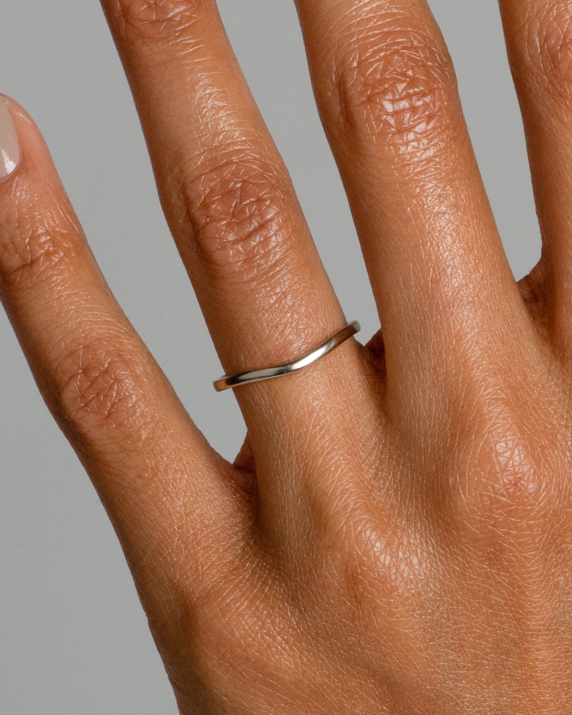 Milla_Curved_Band_WEB2