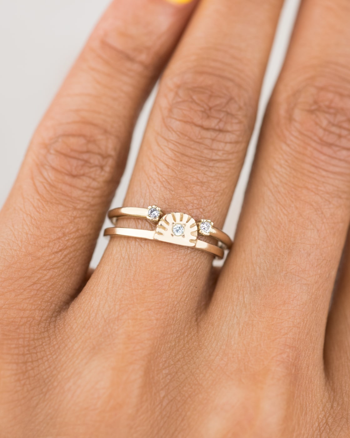 VIBRANT_ON FIG_RAY_FRINGE_DIAMOND_OPEN_LASH_RING_1_WEB2