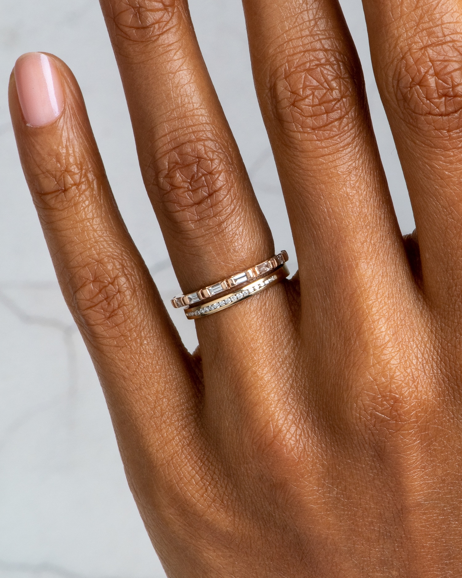 channel_half_diamond_narrow_band_and_baguette_diamond_ring_dsc4504_web2_1.jpg