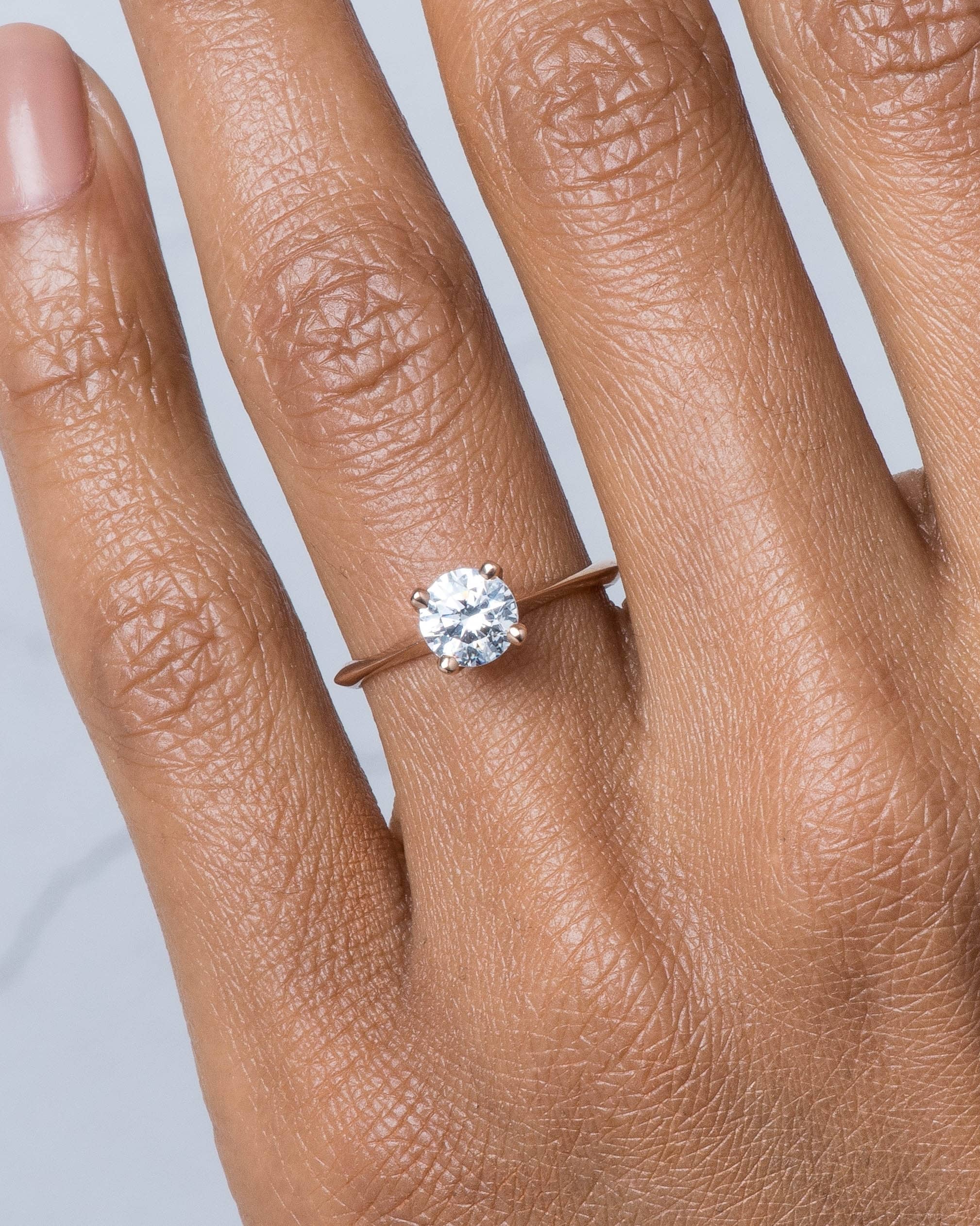 Avens Diamond Ring on figure