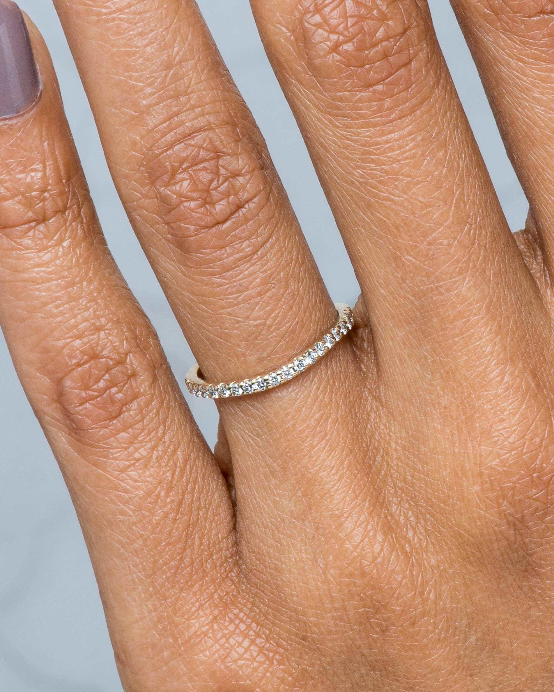 dsc8903_eternity_half_curved_diamond_narrow_band_web_2.jpg