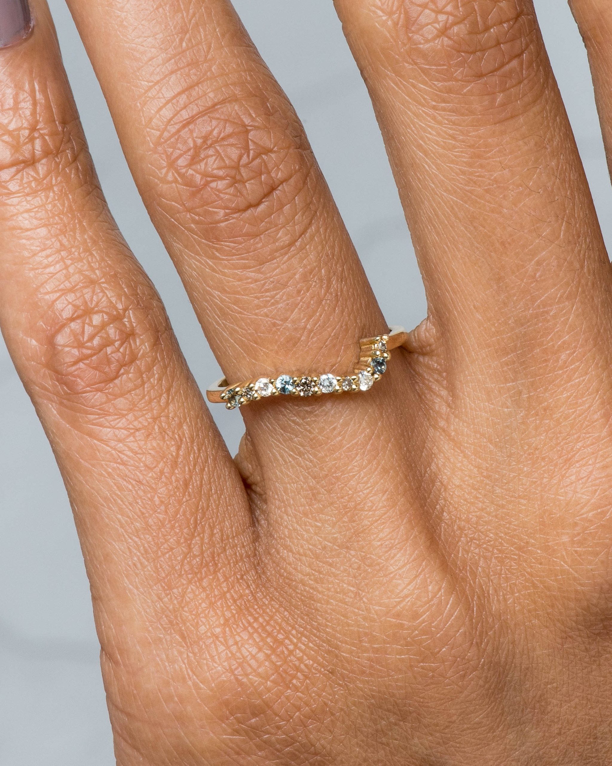 dsc8926_radial_cluster_diamond_with_blue_sapphire_band_web_2.jpg