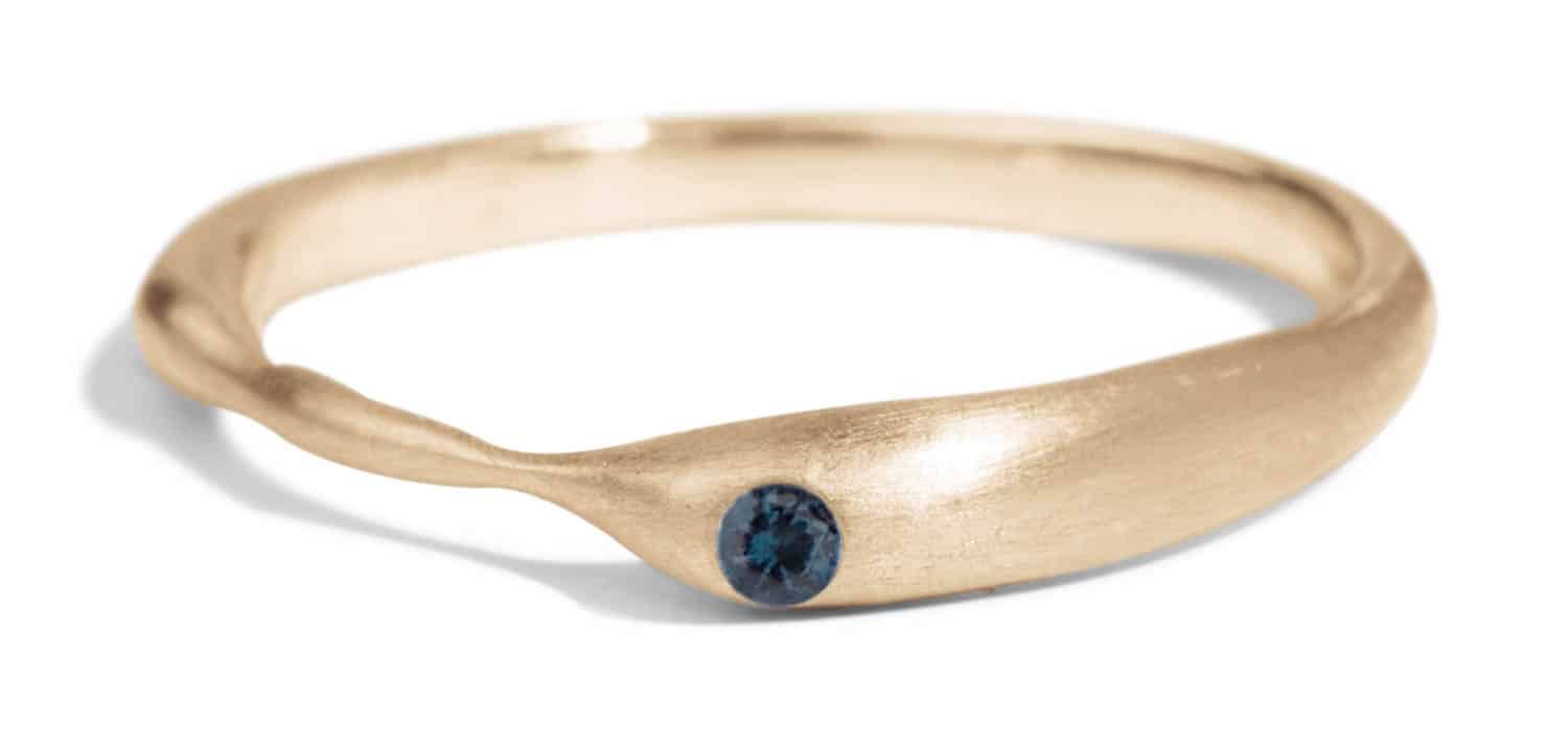 Reticulated One Blue Sapphire Band