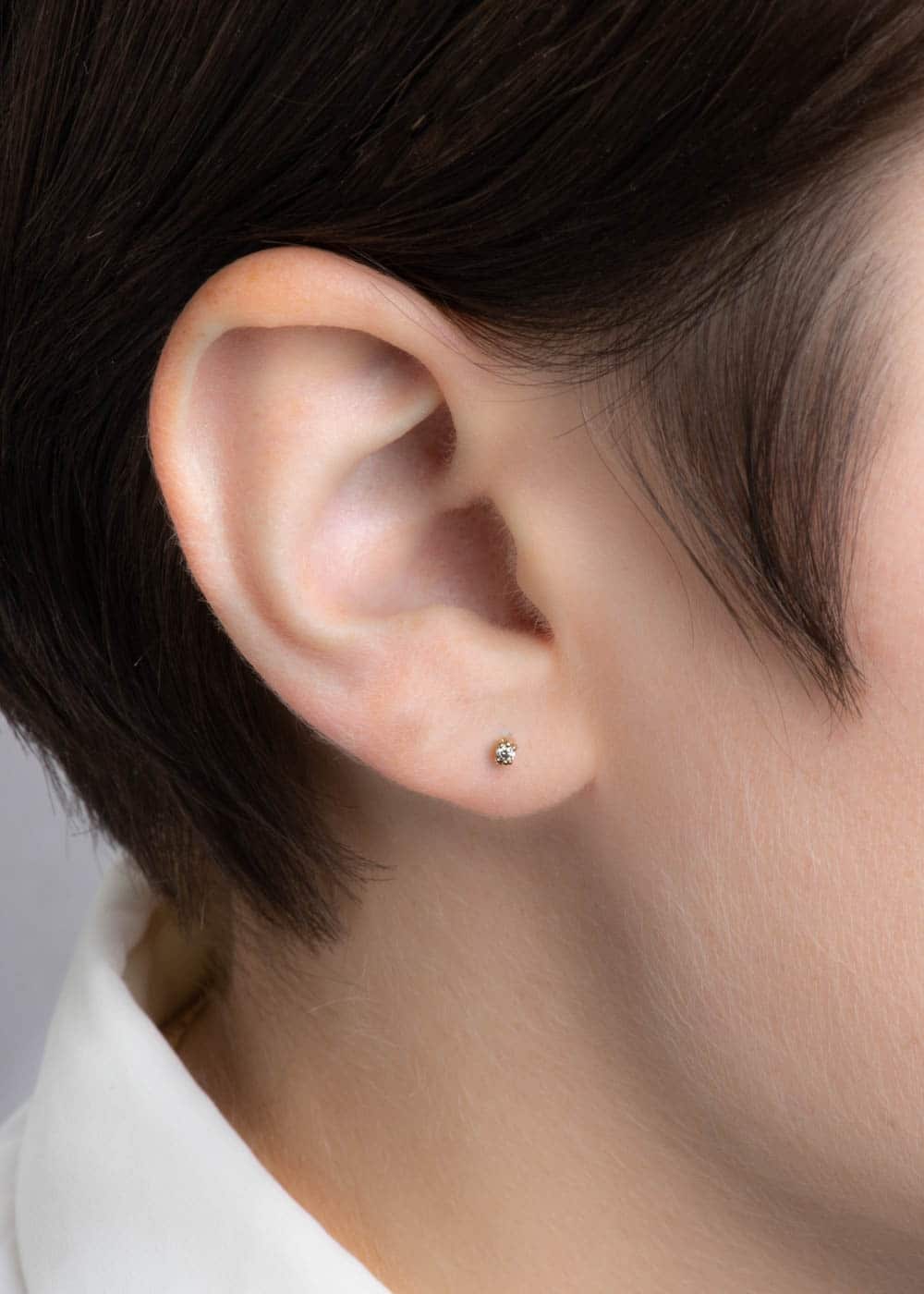 on_fig_lash_mini_white_diamond_studs_14ky1_web2.jpg