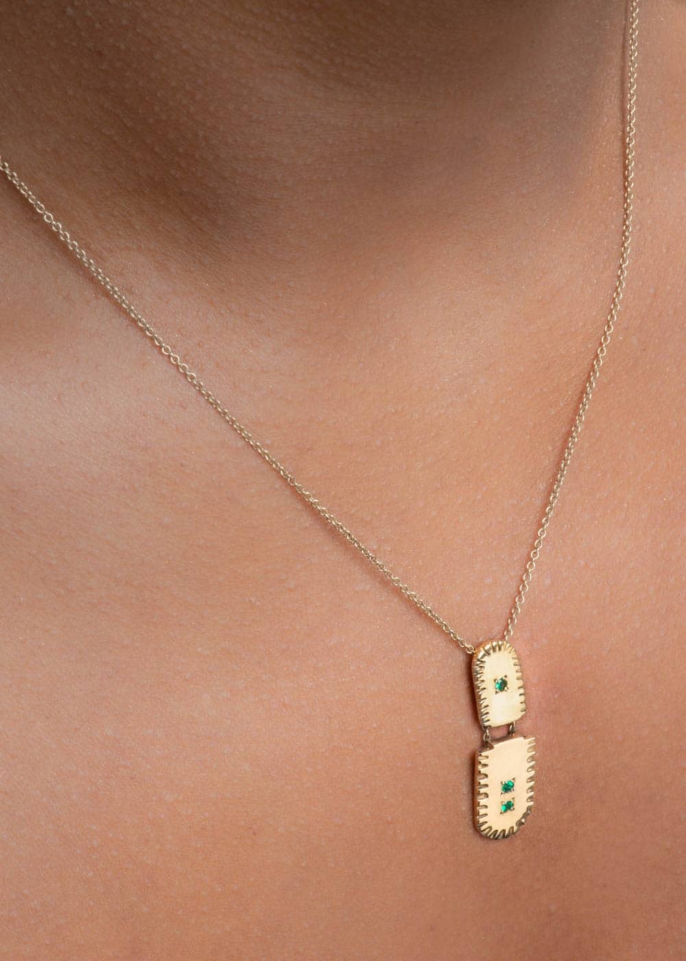 on_fig_ray_emerald_necklace_14ky1_web2_1.jpg