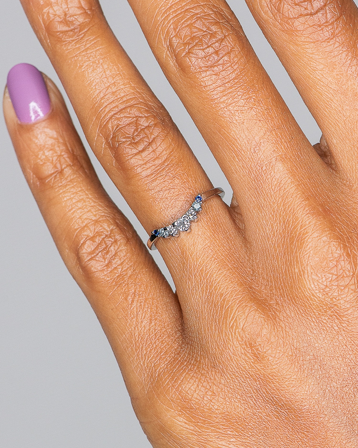 cust_arco_curved_band_dobbs_plat_web2_1.jpg