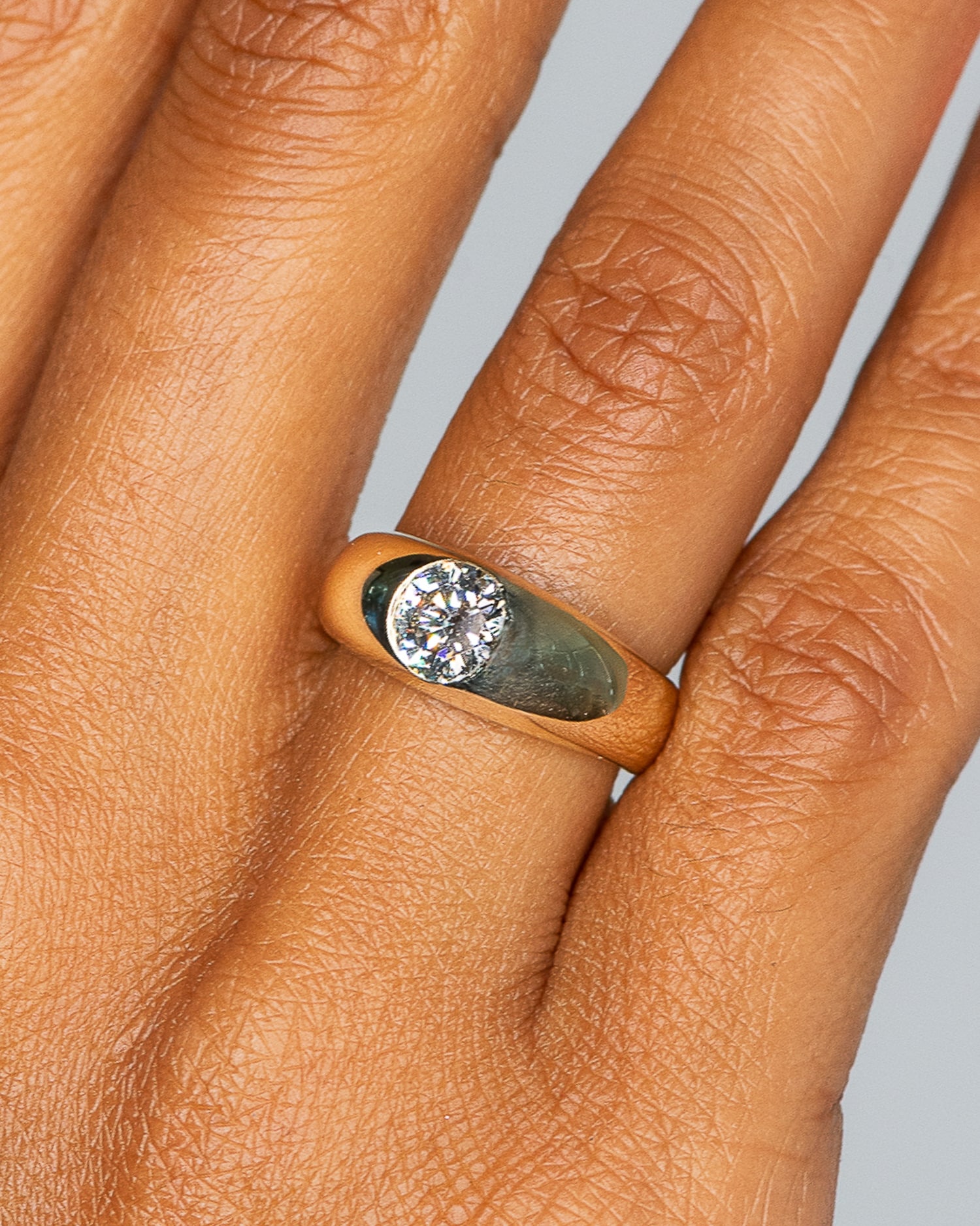 cust_bezel_set_solitaire_ring_carter_14y_web2.jpg