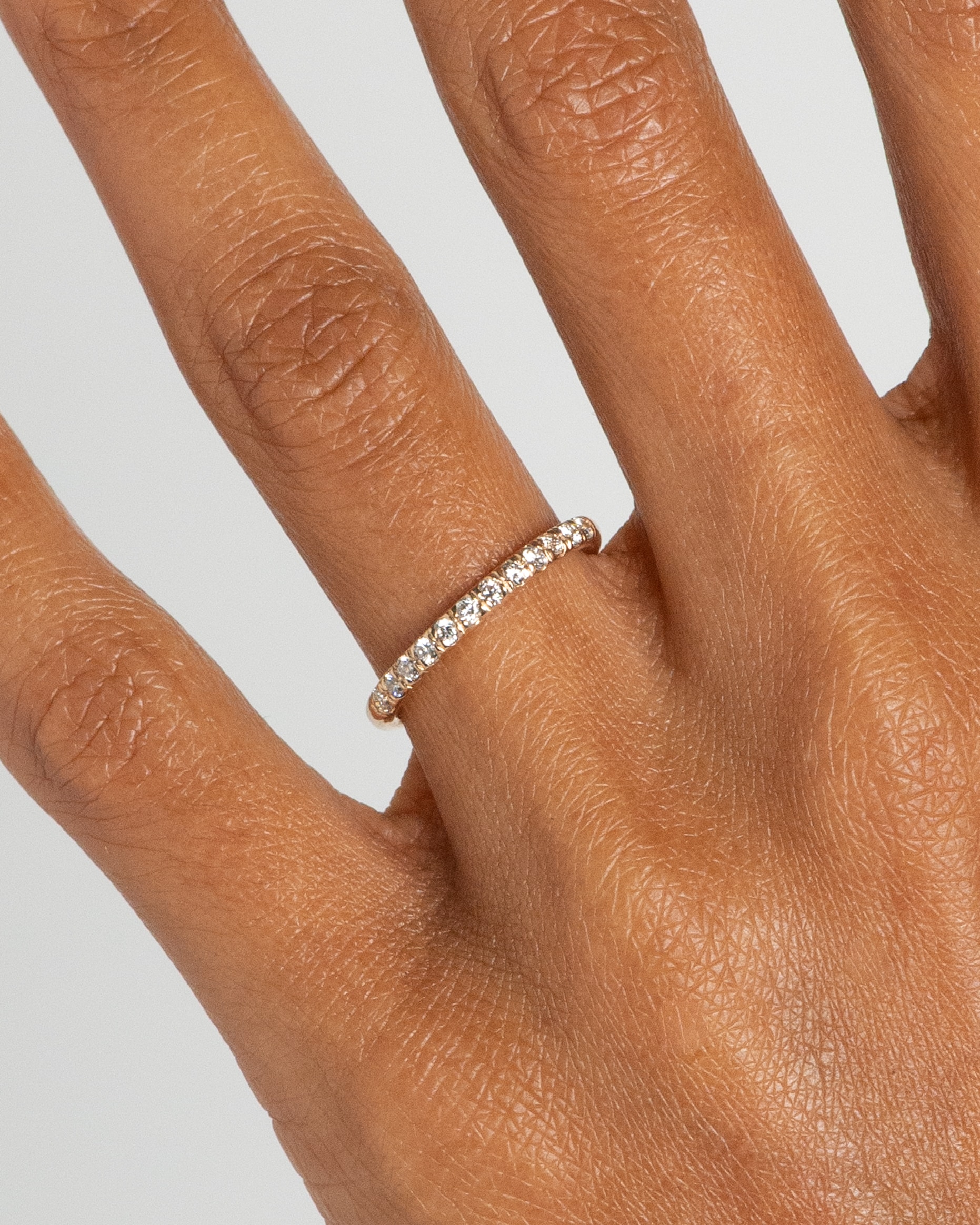 Dez Half Eternity Round Diamond Band 2.5mm_on_Figure_WEB2