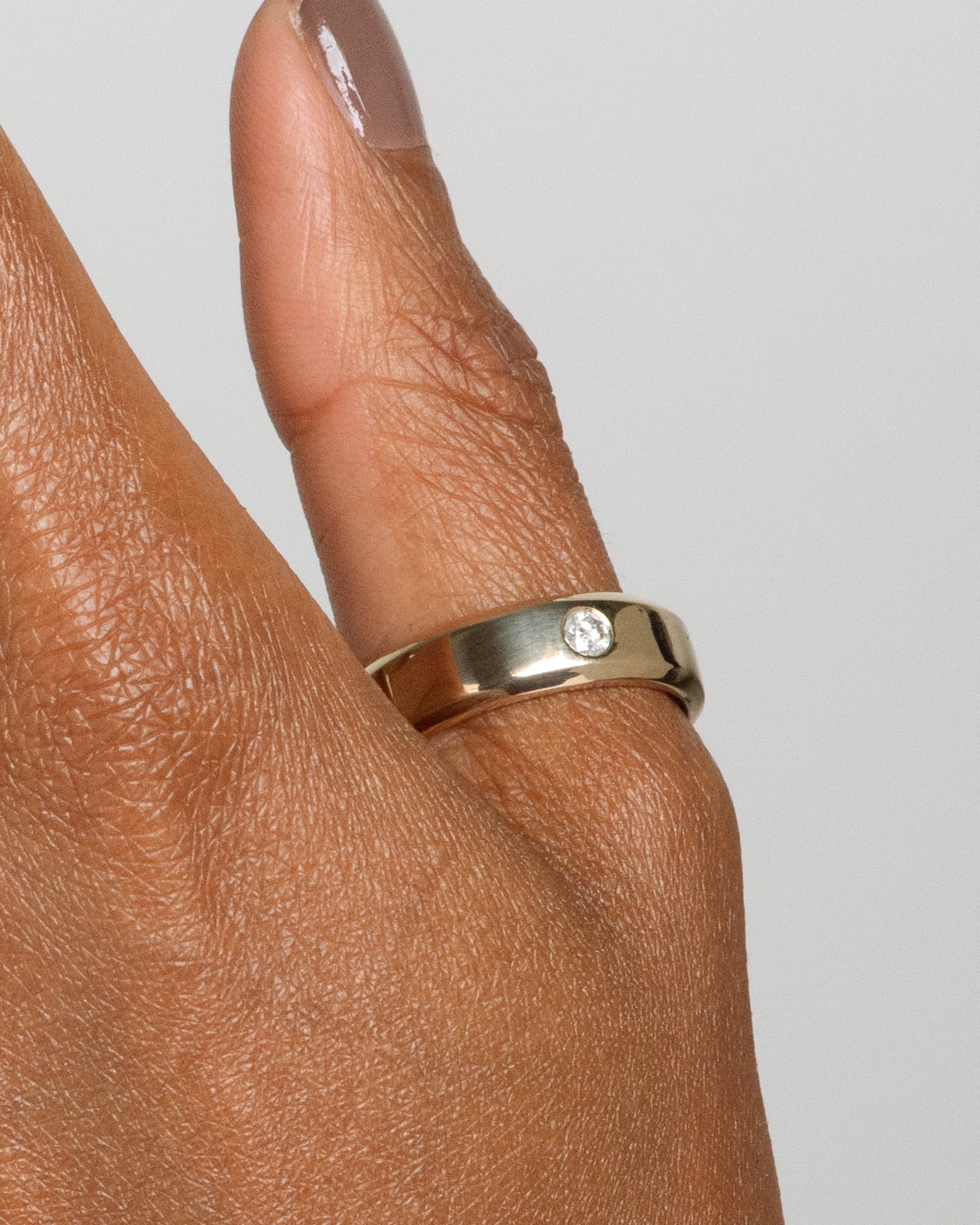 CUST_Beveled_Edge_Band_Vallejos_14Y_WEB2