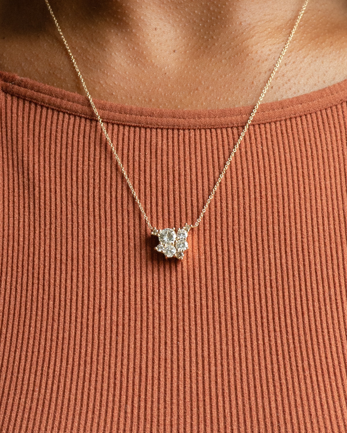 CUST_Burst_Cluster_Heirloom_Diamond_with_Moissanite_Pendant_Litvak_14Y._WEB2