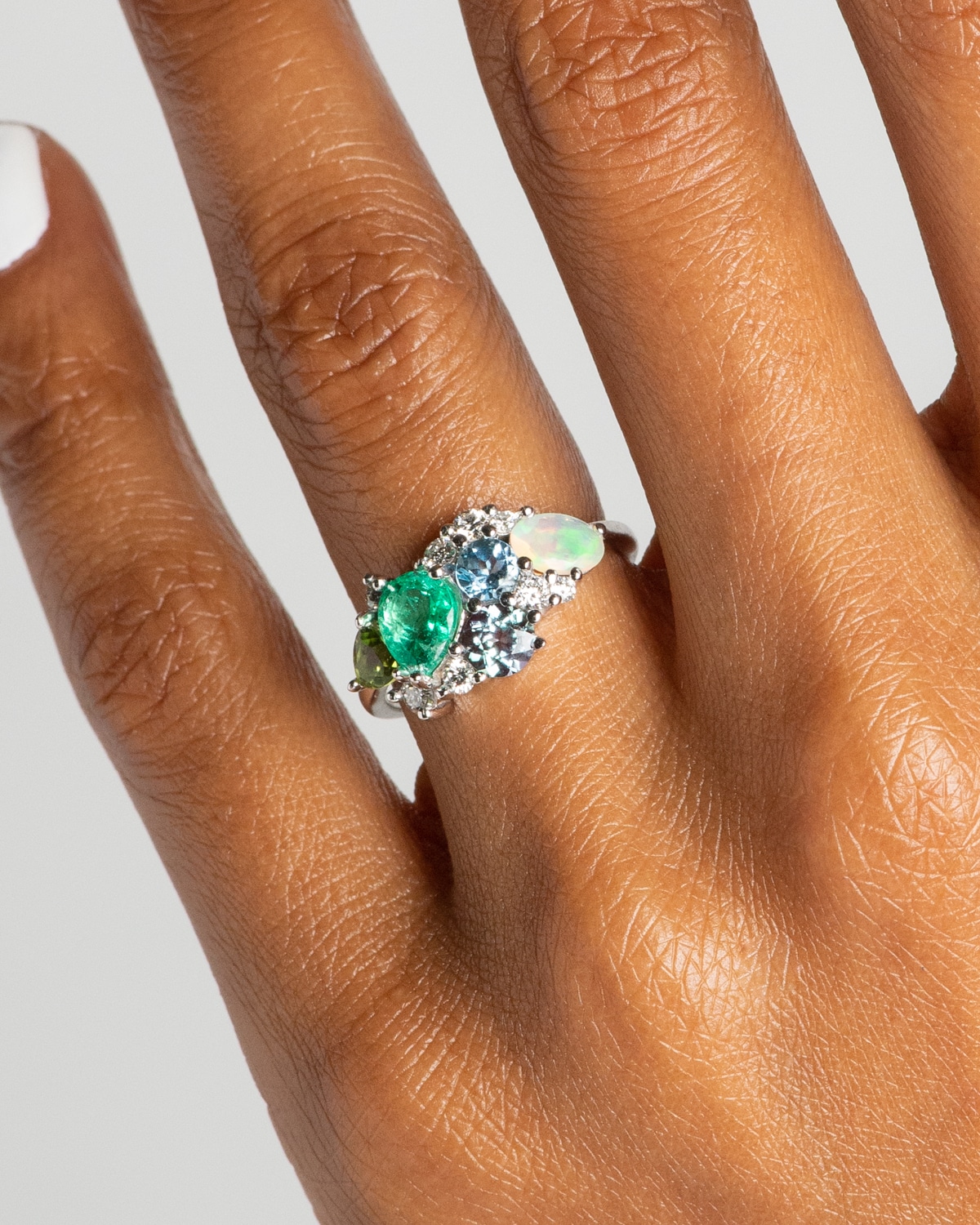 CUST_Cluster_Birthstone_Ring_King_PLAT_on_Figure_WEB2