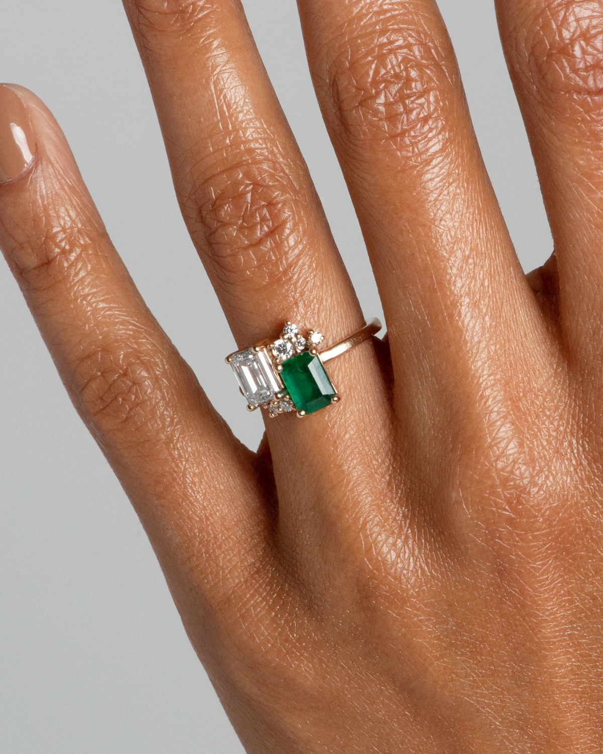 CUST_Diamond_and_Emerald_Ring_Ewing_14Y_WEB2