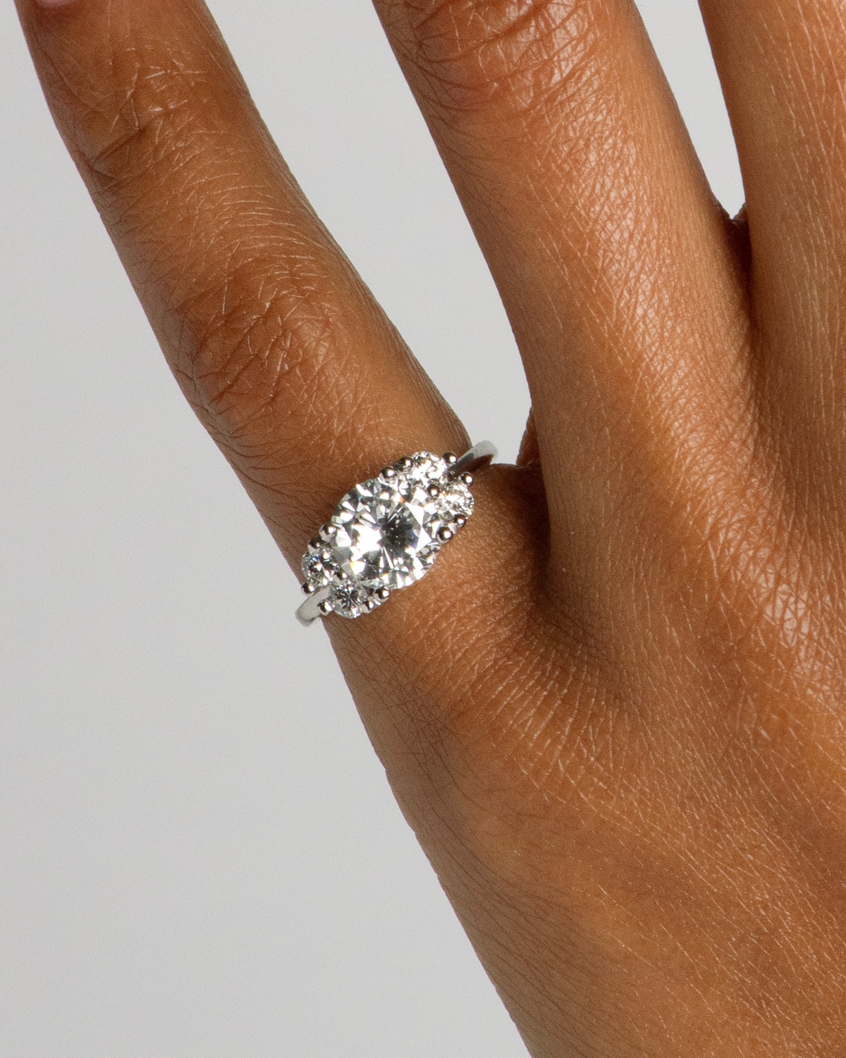 CUST_Heirloom_Cluster_Ring_Sklaroff_PLAT_WEB2 (1)