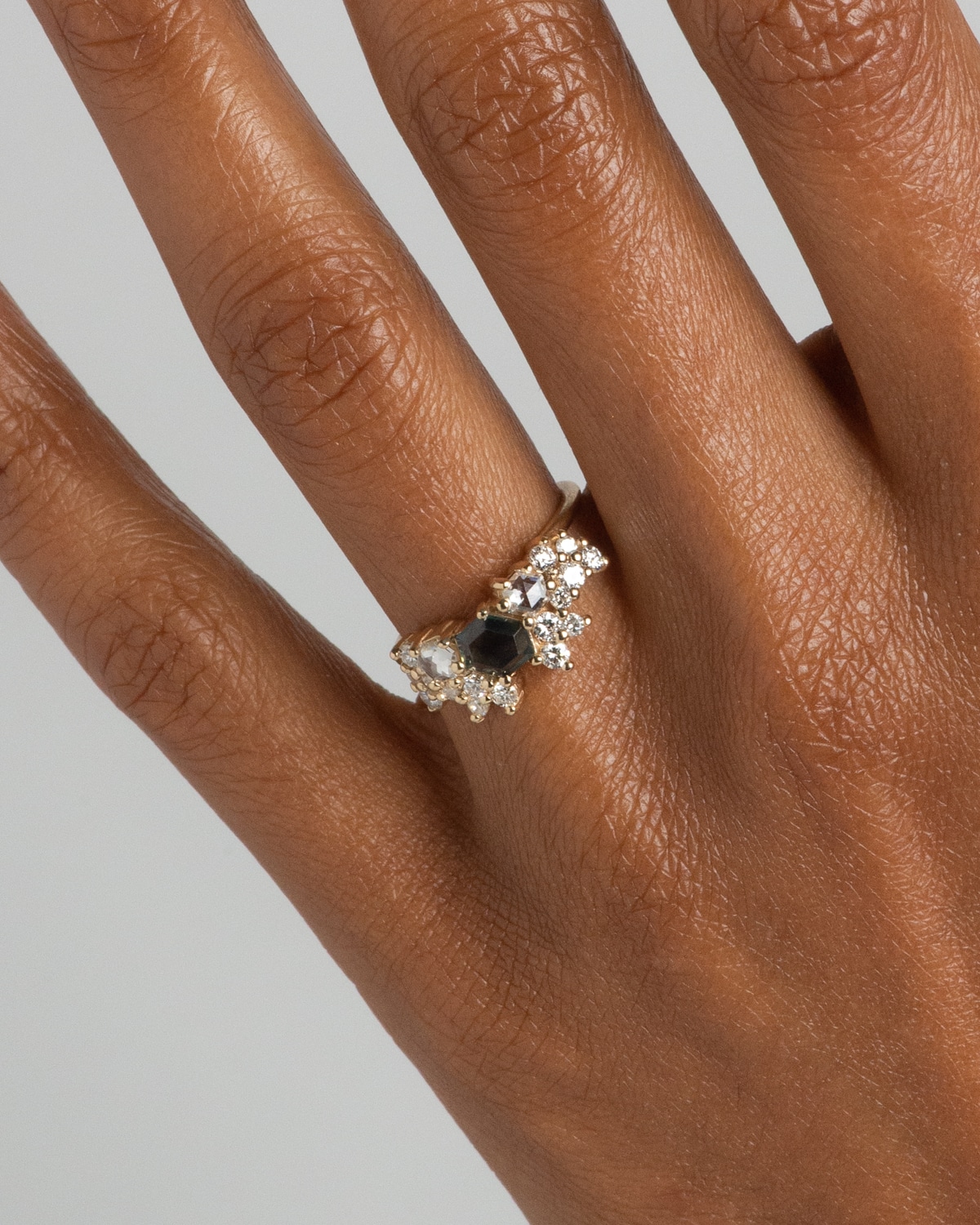 CUST_Heirloom_Hex_Sapphire_Curved_Band_14Y_Veysey_WEB2 (1)