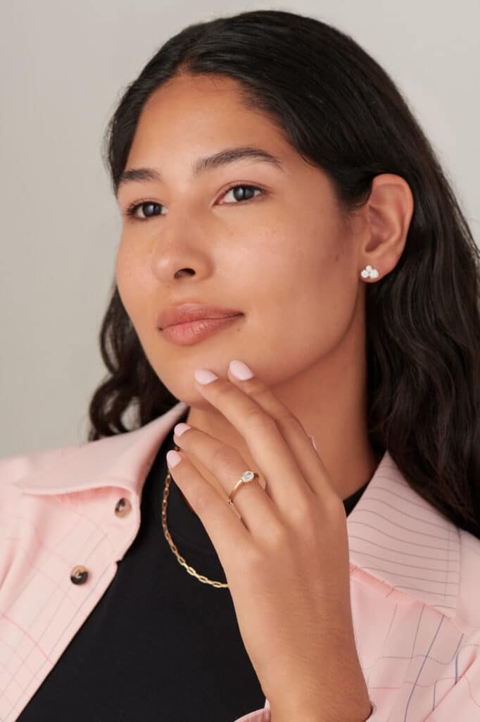 Yucca Oval Diamond Ring 1.0ct, Burst Cluster Diamond Earrings, Paper Clip Chain Necklace on figure