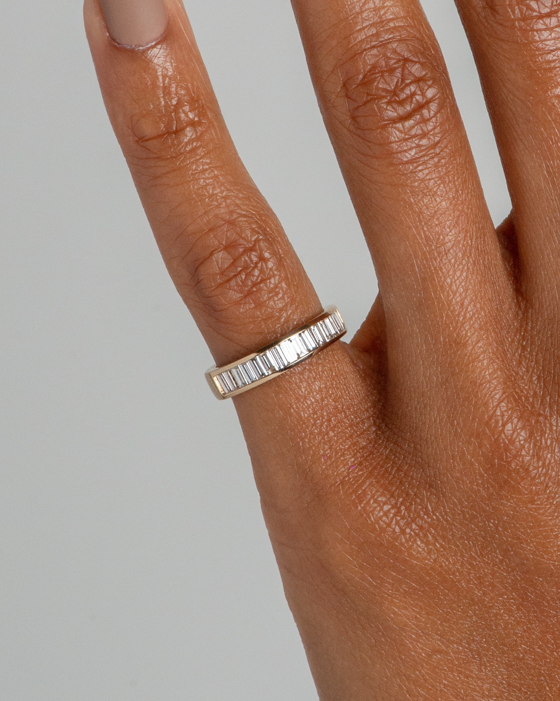 CUST_Channel_Set_Half_Eternity_Band_14Y_Greenwell_WEB2 (1)