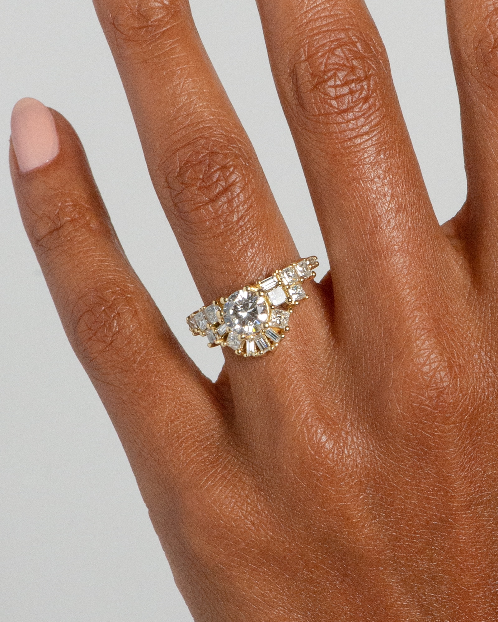 CUST_Cluster_Heirloom_Diamond_Ring_18Y_Lunow-Luke_WEB2