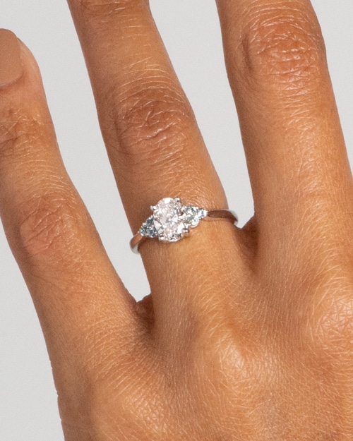 CUST_Vary_Avens_Symmetrical_Diamond_Ring_Chizari_14W_WEB2 (1)
