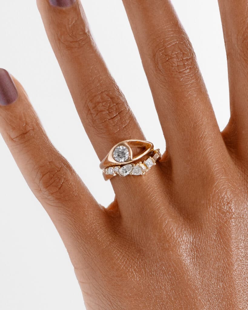 Fusion Diamond Band with Aira Diamond Ring 1.0ct on figure