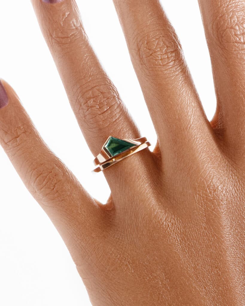 Icon Kite Cut Ring with Icon Narrow Band on figure